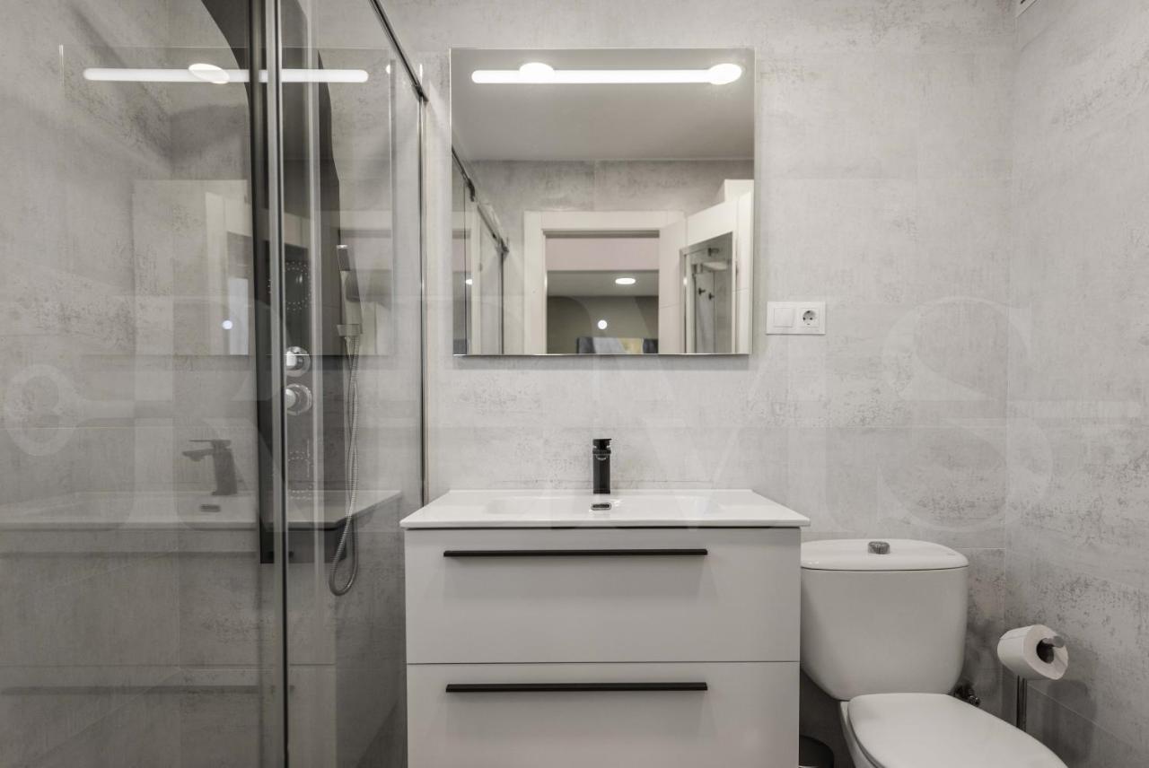 Sunny & Modern Apartment - Center By Rems Malaga Exterior photo